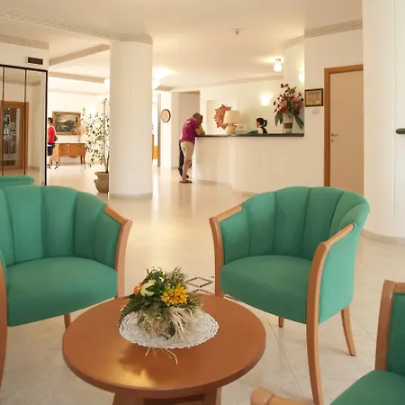 Hotell Oasiclub Vieste