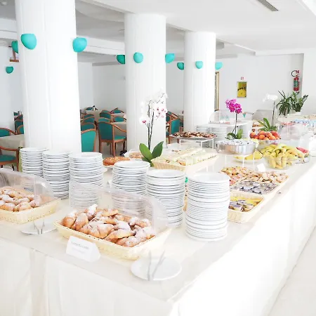 Oasiclub 4* Вьесте