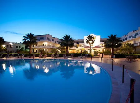 Hotel Oasiclub 4*